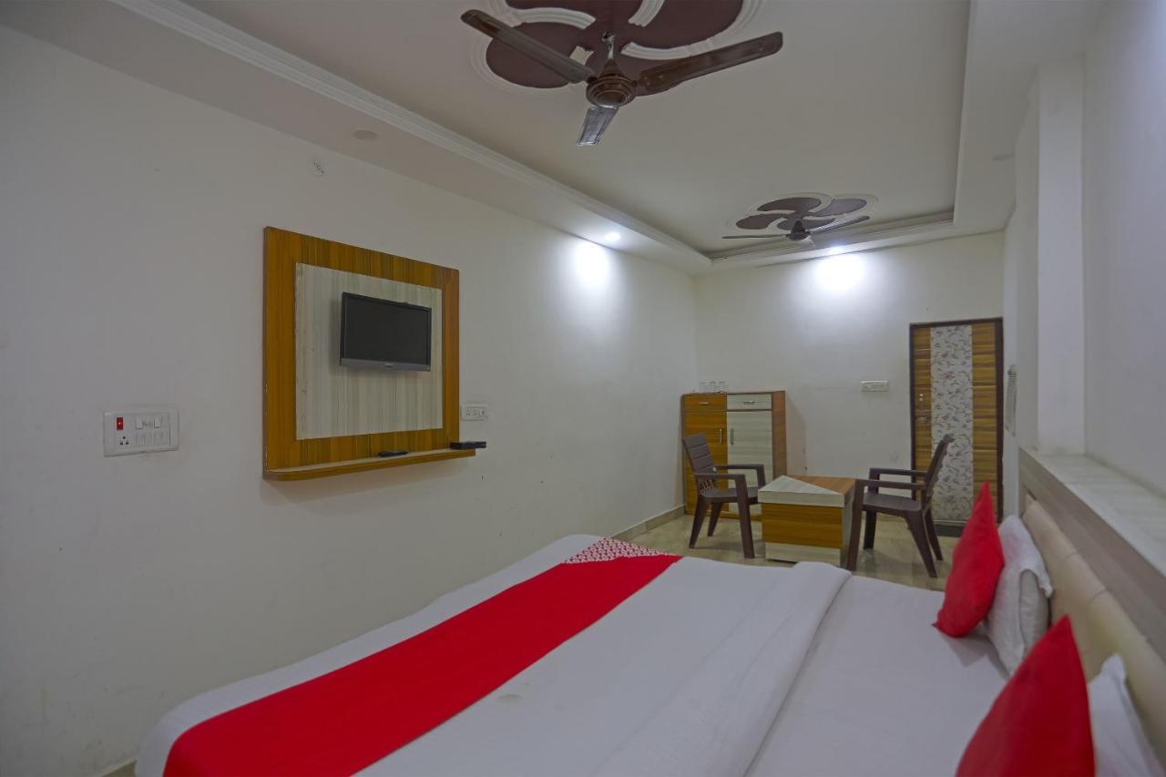 Oyo Flagship 79289 Hotel Grand Keshav גאזיאבאד מראה חיצוני תמונה