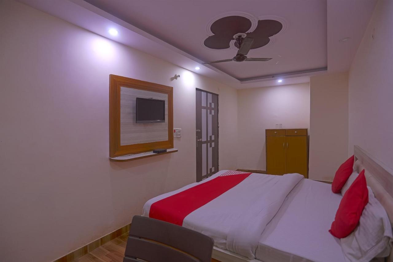 Oyo Flagship 79289 Hotel Grand Keshav גאזיאבאד מראה חיצוני תמונה