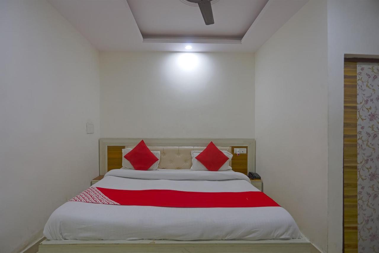 Oyo Flagship 79289 Hotel Grand Keshav גאזיאבאד מראה חיצוני תמונה